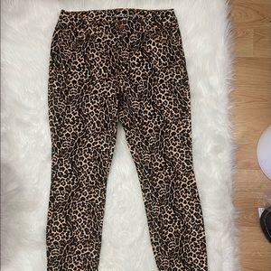 INC cheetah print size 10 F1-1